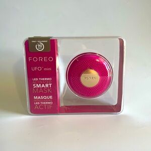 FOREO UFO mini Color: Fuchsia